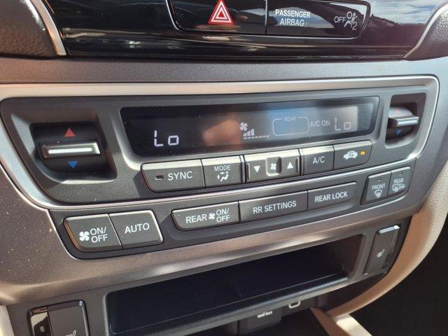 used 2021 Honda Pilot car, priced at $31,995