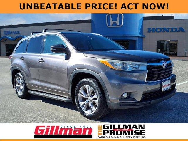 used 2014 Toyota Highlander car, priced at $15,995