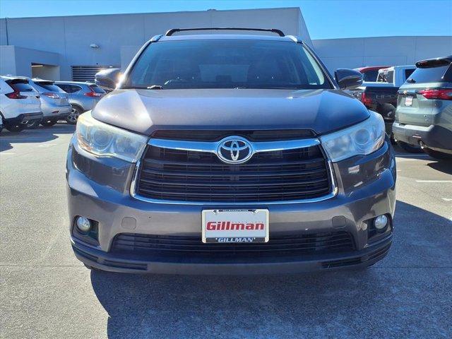 used 2014 Toyota Highlander car, priced at $15,995