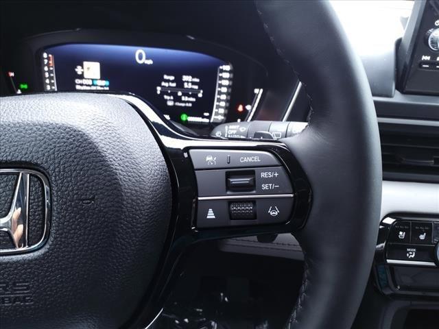 new 2025 Honda Pilot car, priced at $54,985