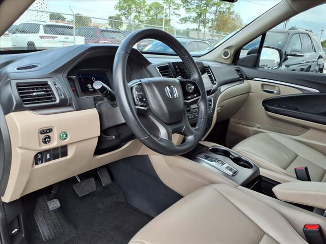 used 2022 Honda Pilot car, priced at $28,995