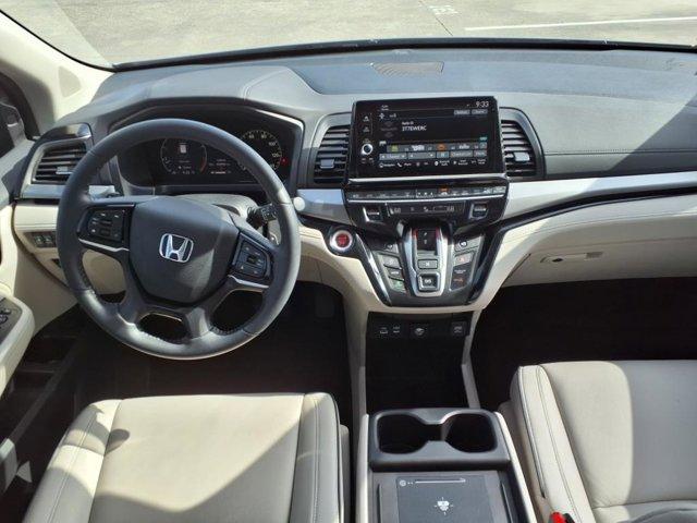 used 2025 Honda Odyssey car, priced at $43,995