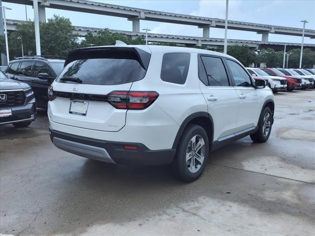 new 2025 Honda Pilot car, priced at $47,450