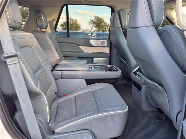 used 2019 Lincoln Navigator car, priced at $39,995