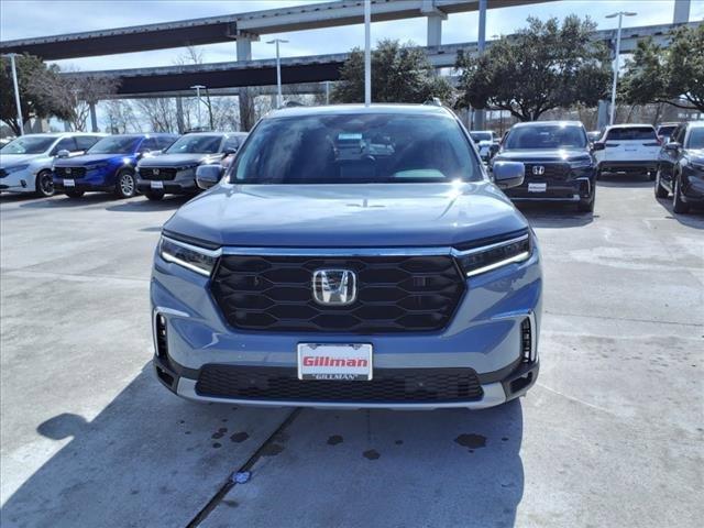 new 2025 Honda Pilot car, priced at $49,350