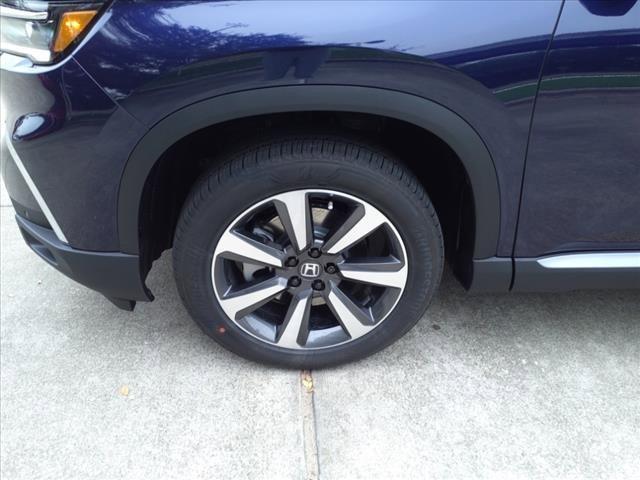 new 2025 Honda Pilot car, priced at $54,530