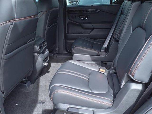 new 2025 Honda Pilot car, priced at $51,350