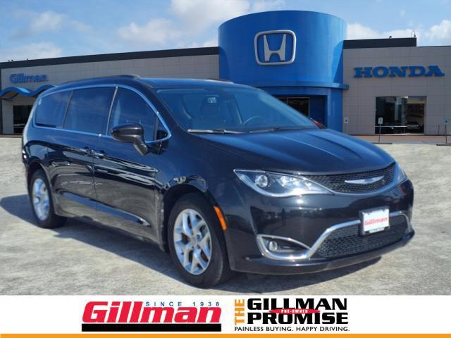 used 2020 Chrysler Pacifica car, priced at $15,795