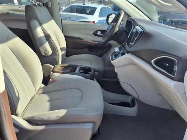 used 2020 Chrysler Pacifica car, priced at $15,795