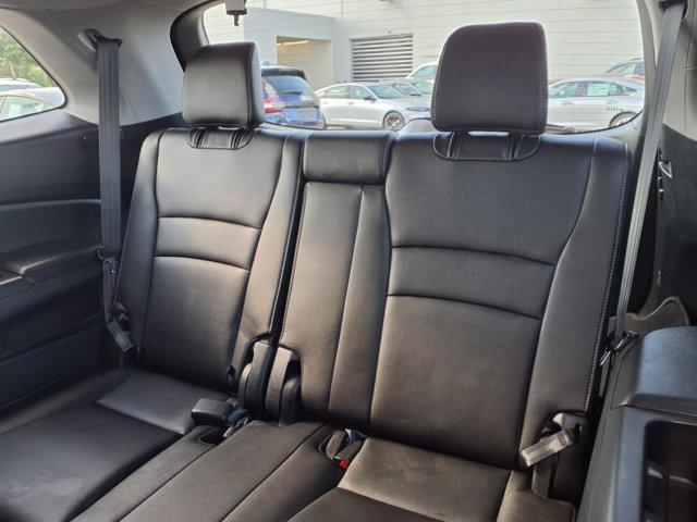 used 2022 Honda Pilot car, priced at $28,995