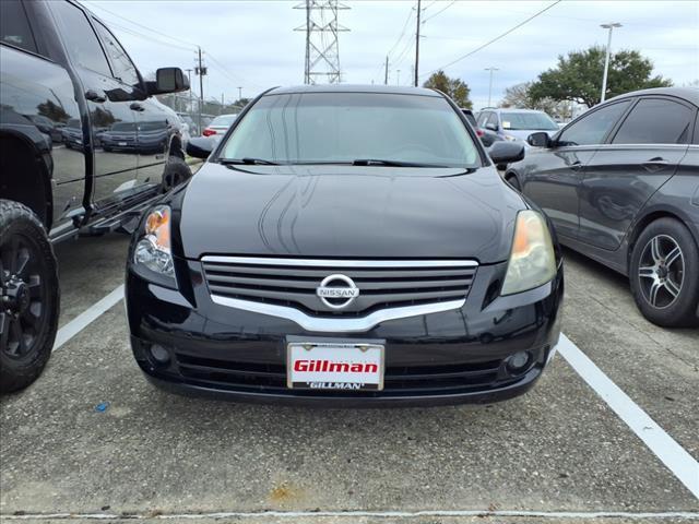 used 2009 Nissan Altima car, priced at $10,000