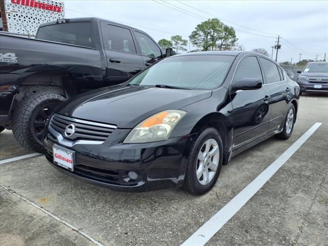 used 2009 Nissan Altima car, priced at $10,000