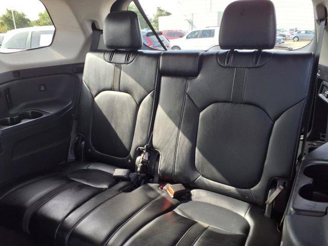 used 2023 Honda Pilot car, priced at $35,995