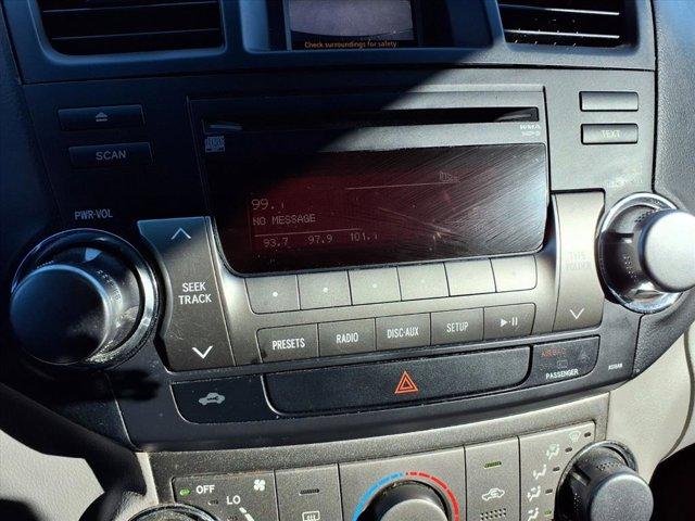 used 2011 Toyota Highlander car, priced at $5,995