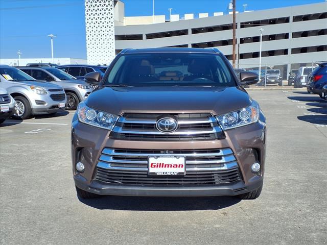 used 2018 Toyota Highlander car, priced at $24,495