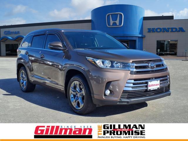 used 2018 Toyota Highlander car, priced at $24,495