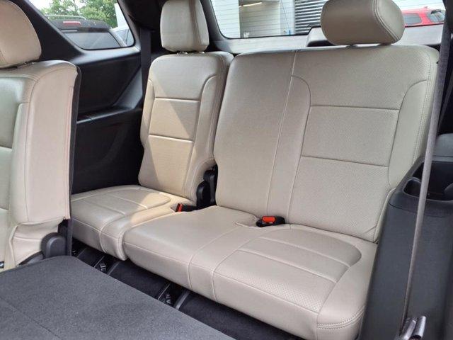 used 2023 Chevrolet Traverse car, priced at $28,995