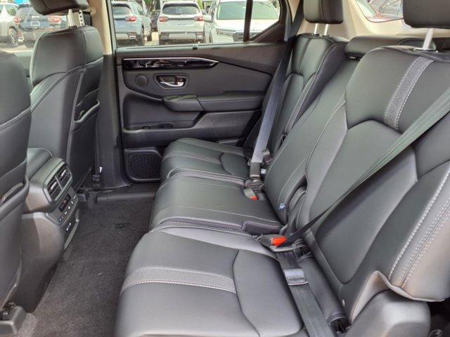 new 2025 Honda Pilot car, priced at $50,395