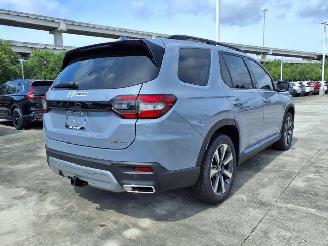 new 2025 Honda Pilot car, priced at $50,395