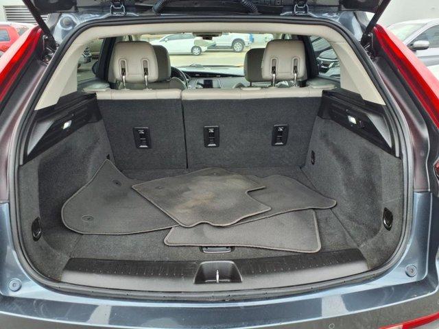 used 2019 Cadillac XT4 car, priced at $14,995