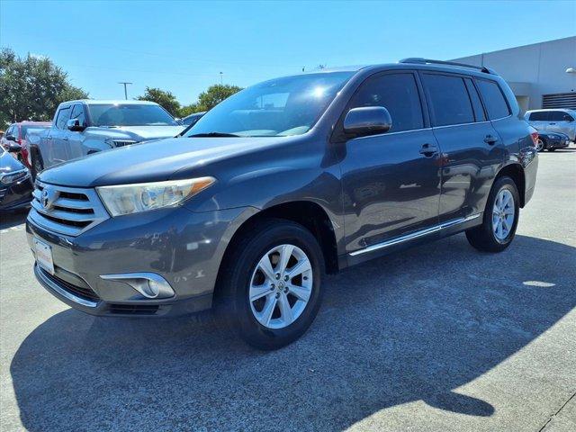 used 2013 Toyota Highlander car, priced at $11,995