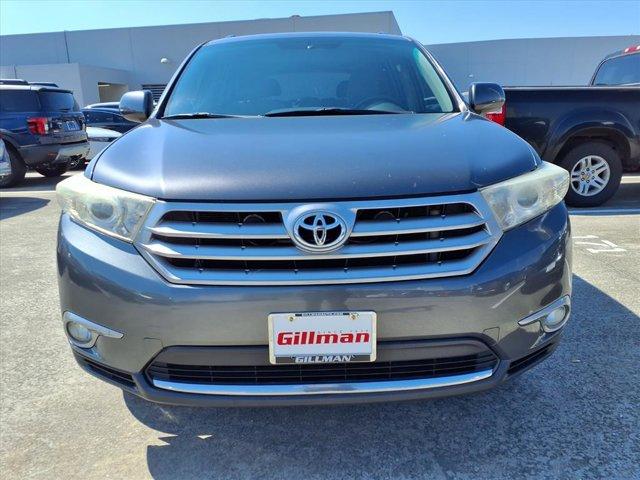 used 2013 Toyota Highlander car, priced at $11,995