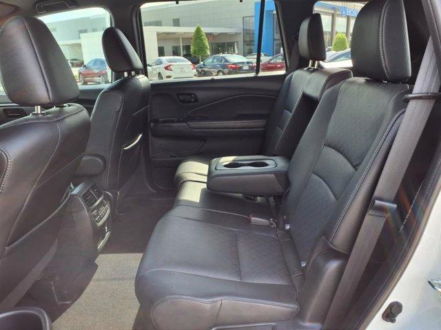 used 2022 Honda Passport car, priced at $29,495