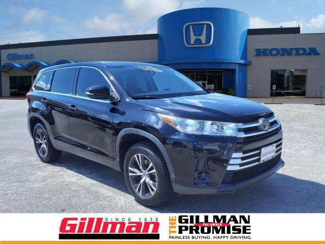 used 2019 Toyota Highlander car, priced at $20,995