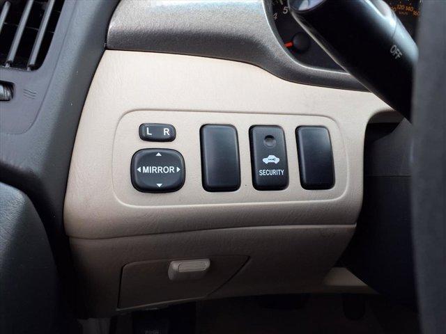 used 2003 Toyota Highlander car, priced at $6,995