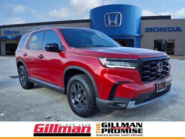 used 2025 Honda Pilot car, priced at $45,995