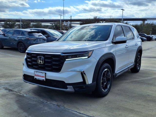 new 2025 Honda Pilot car, priced at $50,200