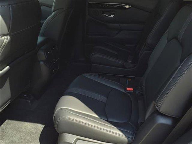 new 2025 Honda Pilot car, priced at $51,050