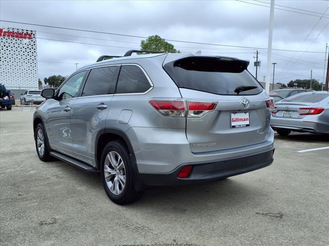 used 2015 Toyota Highlander car, priced at $17,495