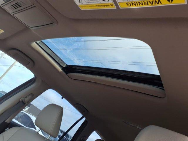 used 2022 Honda Pilot car, priced at $28,995