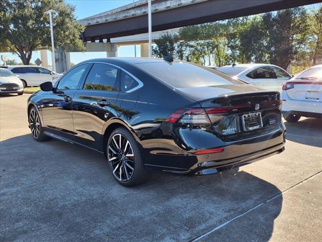 new 2025 Honda Accord Hybrid car