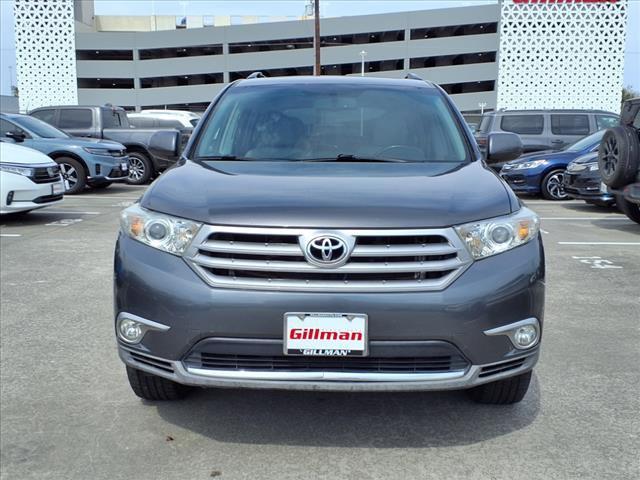 used 2011 Toyota Highlander car, priced at $11,995