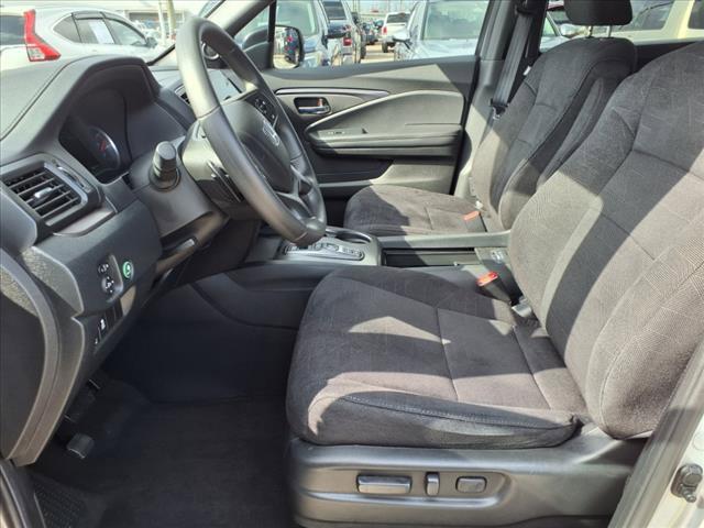 used 2022 Honda Pilot car, priced at $26,595