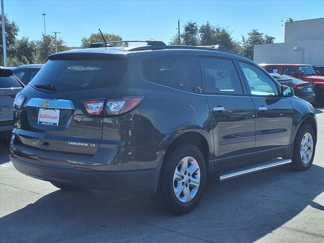 used 2015 Chevrolet Traverse car, priced at $11,000