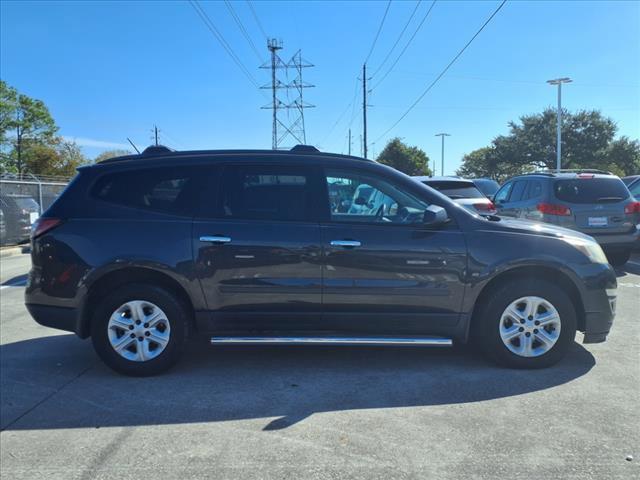 used 2015 Chevrolet Traverse car, priced at $11,000