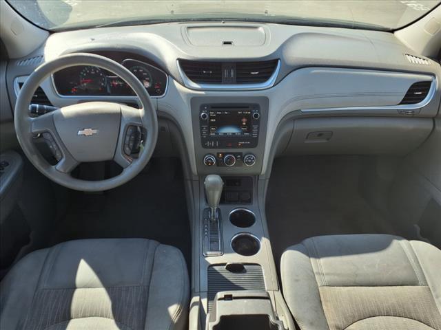 used 2015 Chevrolet Traverse car, priced at $11,000