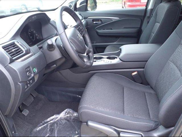 new 2025 Honda Ridgeline car, priced at $41,600