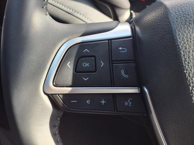 used 2024 Toyota Highlander car, priced at $44,995