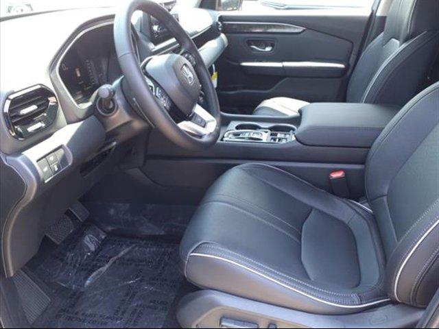 new 2025 Honda Pilot car, priced at $55,260