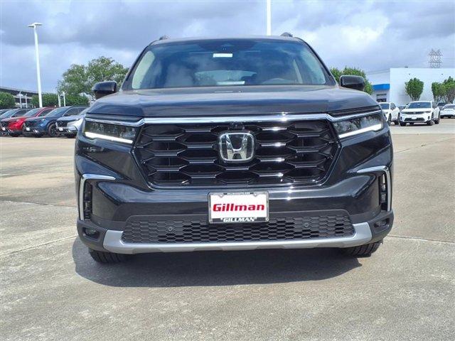 new 2025 Honda Pilot car, priced at $55,260