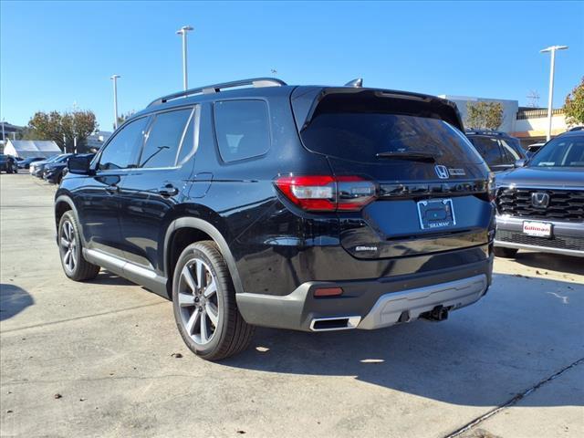 new 2025 Honda Pilot car, priced at $49,885