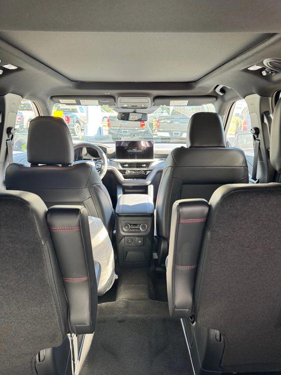 new 2025 Ford Explorer car, priced at $61,599