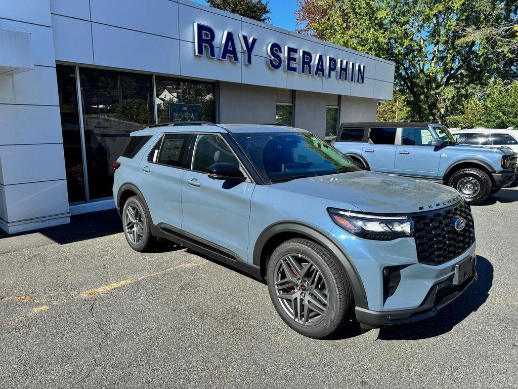 new 2025 Ford Explorer car, priced at $61,599