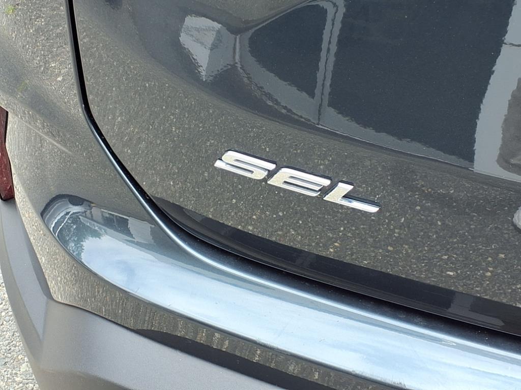 used 2022 Ford Edge car, priced at $28,988