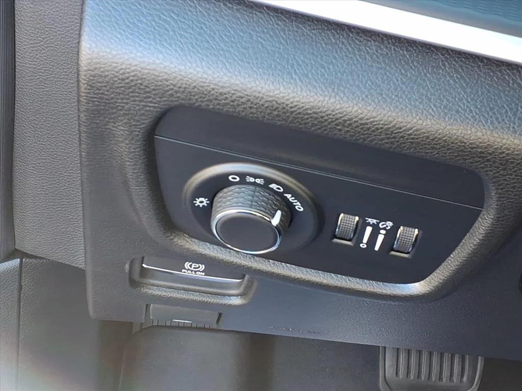 used 2024 Jeep Grand Cherokee car, priced at $36,492