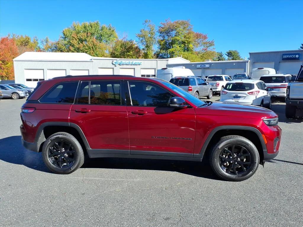 used 2024 Jeep Grand Cherokee car, priced at $36,492